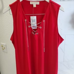 Size 2X Michael Kors red sleeveless top with silver chain laces. Brand new 19$